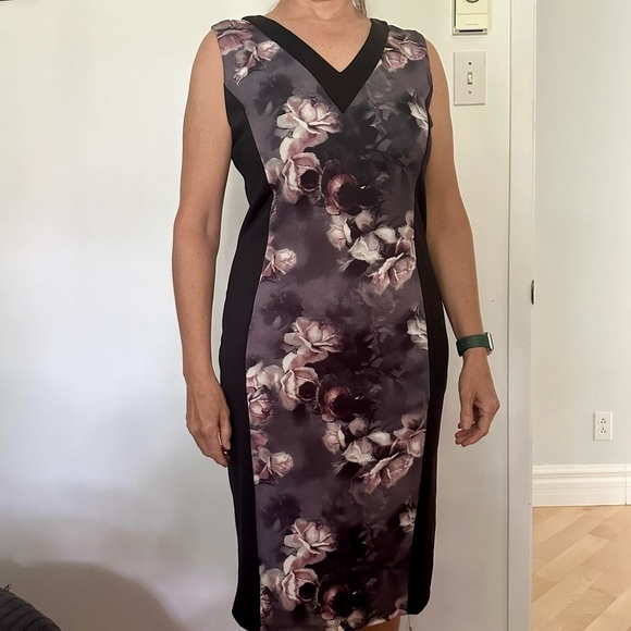 Smashed Lemon  sleeveless floral dress - 8 - Picture 8 of 13